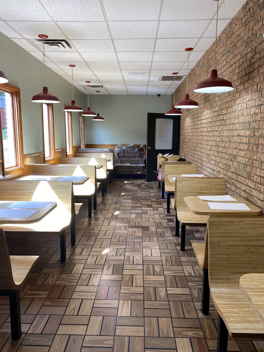 Gino's Pizza & Spaghetti House